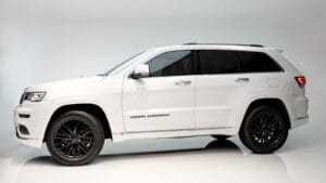 Jeep Grand Cherokee Summit 2017 Automatic almalakeamotors الملكية موتورز