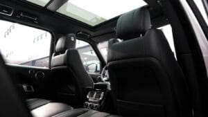 Land Rover Range Rover Vogue Super charged 2019 Automatic 99٬000 Km 8 Cylinder Four Wheel Drive (4WD) SUV Silver almalakea motors qatar