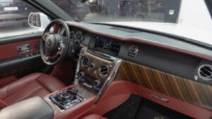 Rolls-Royce Cullinan 2019 Automatic 82٬000 Km 12 Cylinder Four Wheel Drive (4WD) SUV White